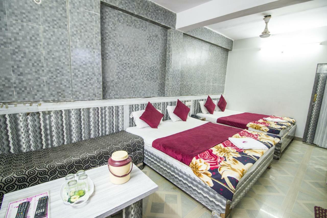 Hotel Gujarat Palace Ujaim Exterior foto